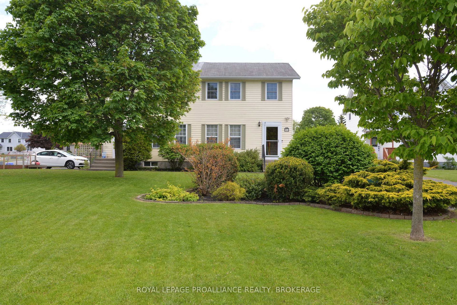 964-uxbridge-crescent-kingston-ontario-x13235974