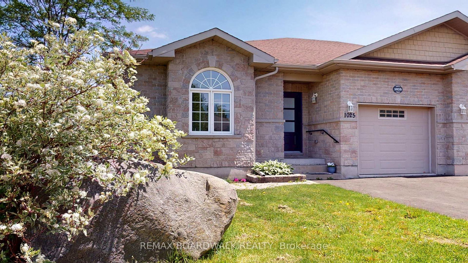 1025-aspen-drive-brockville-ontario-x13236004