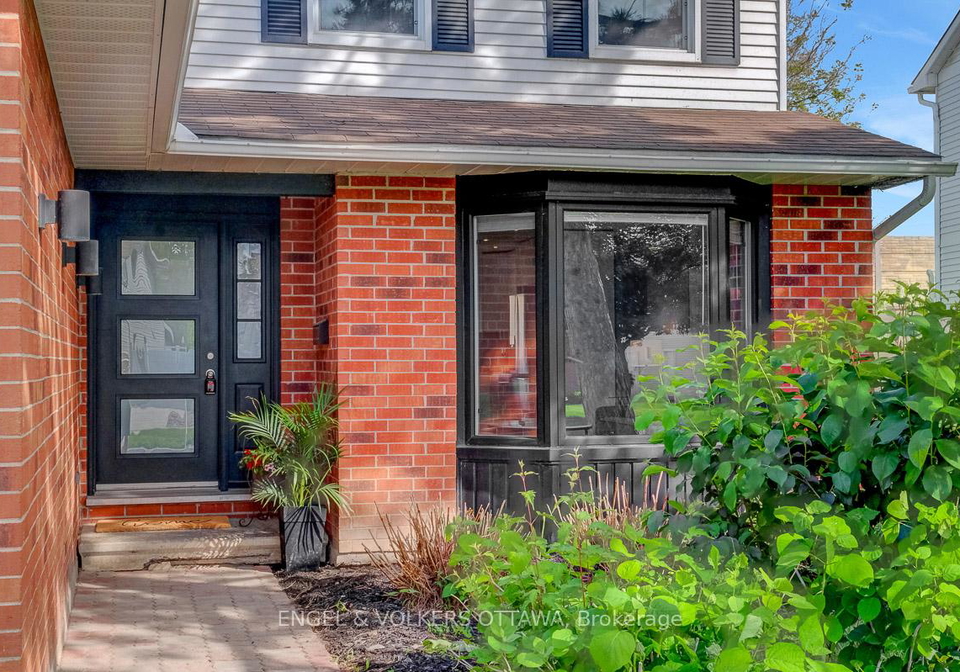 6138-vineyard-drive-ottawa-ontario-x13236136