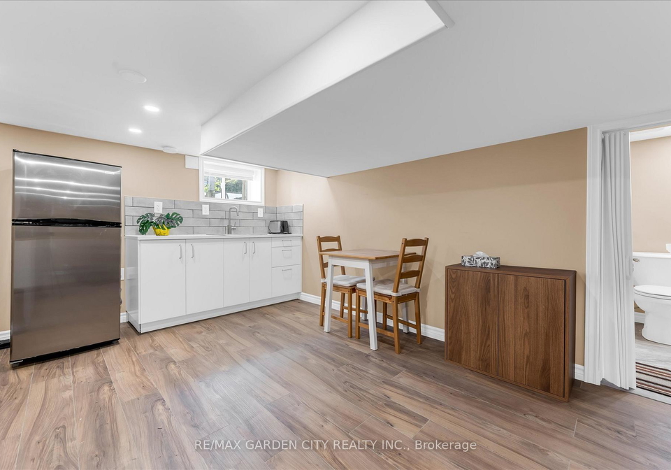 205-s-ferguson-avenue-s-hamilton-ontario-x13236138