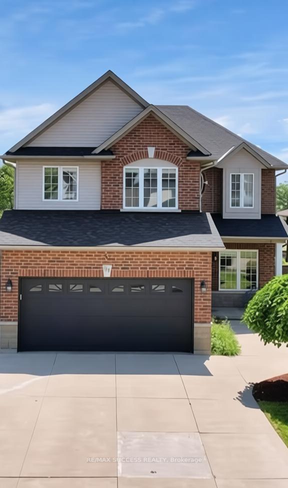 64-garth-trails-crescent-hamilton-ontario-x13236178
