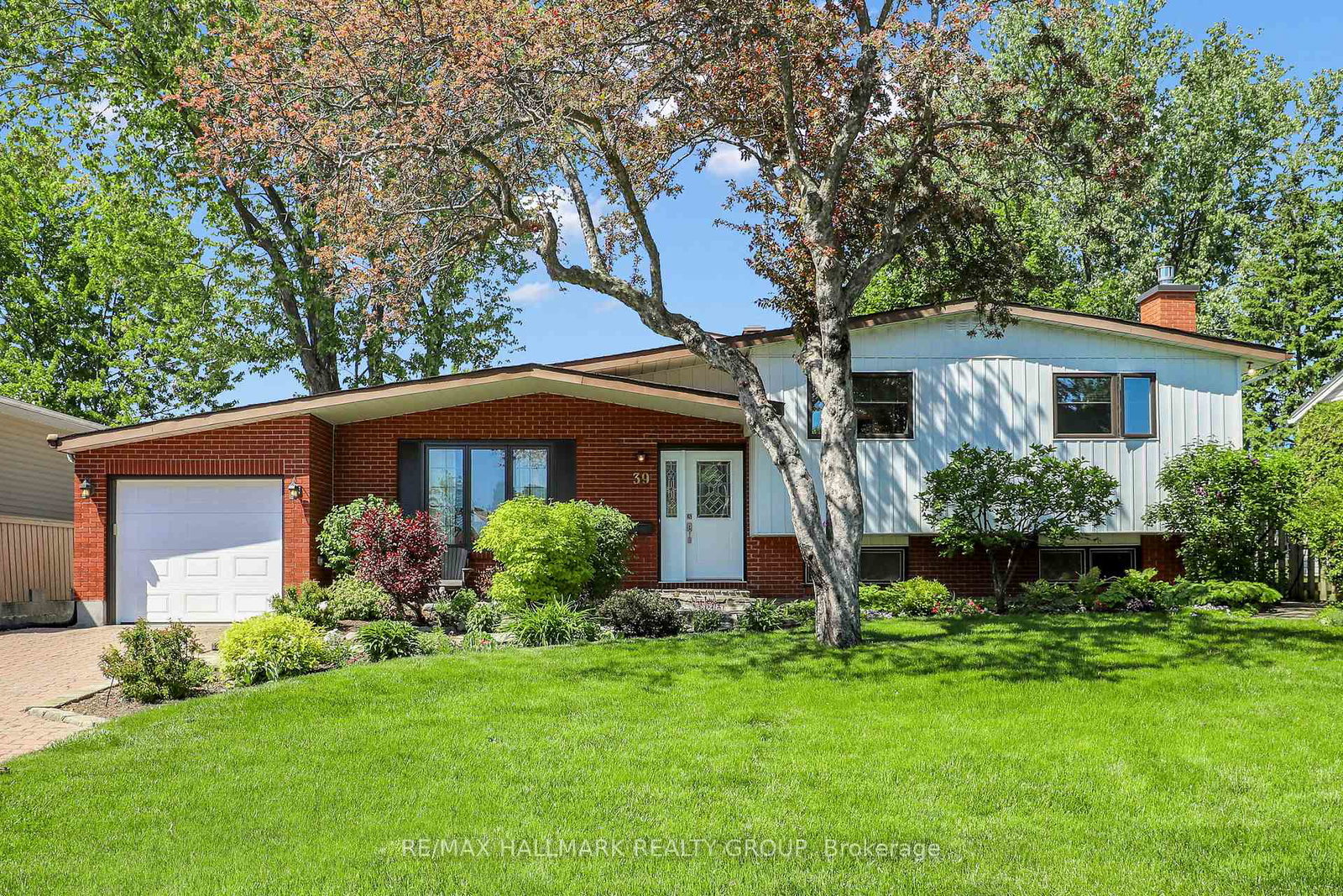 39-biscayne-crescent-ottawa-ontario-x13236350