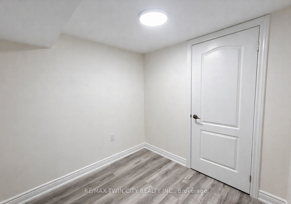 592-blair-creek-drive-w-kitchener-ontario-x13236456