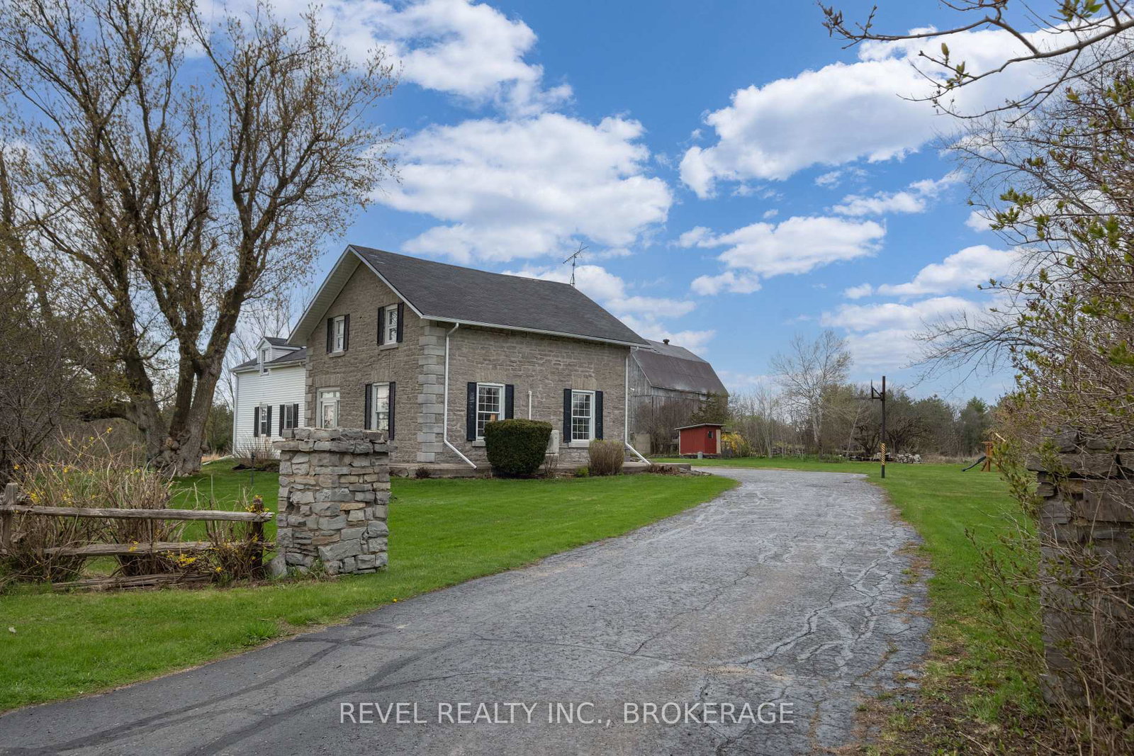 2964-highway-38-kingston-ontario-x13236468