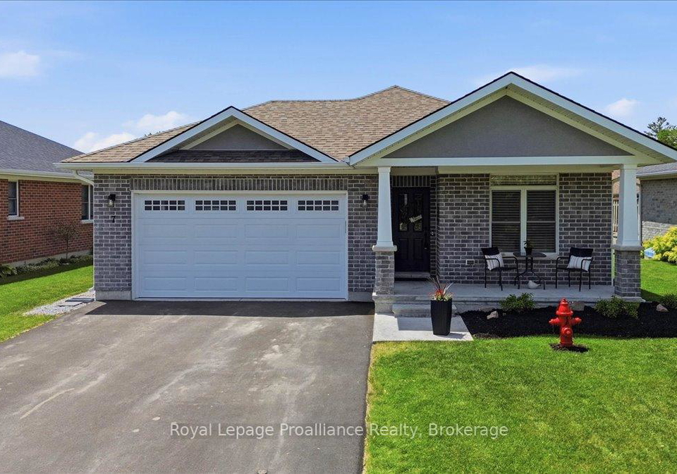 7-berwick-street-stirling-rawdon-ontario-x13236582