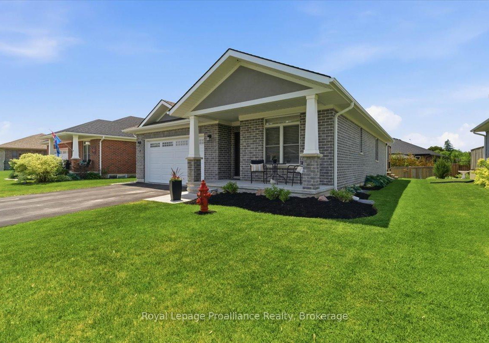 7-berwick-street-stirling-rawdon-ontario-x13236582