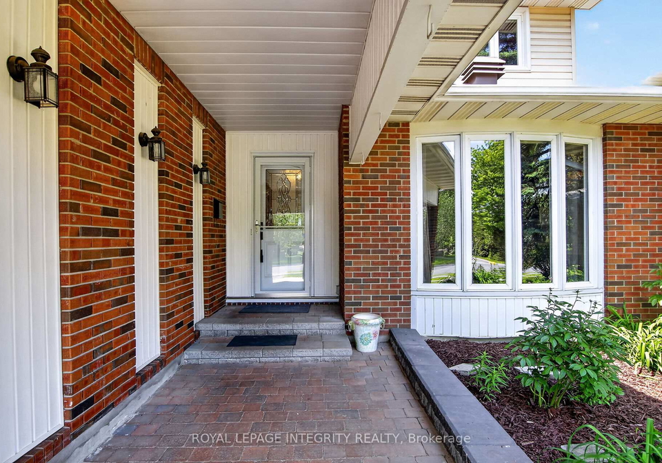 1646-grey-nuns-drive-ottawa-ontario-x13236586