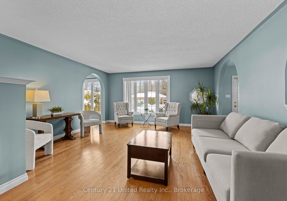 640-brealey-drive-peterborough-ontario-x13236750