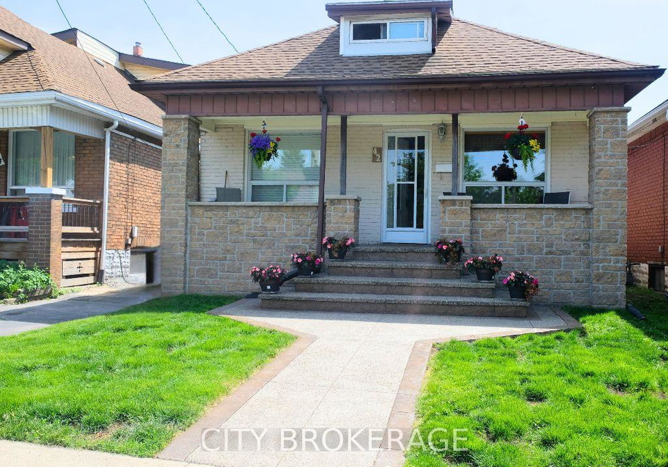 42-dalhousie-avenue-hamilton-ontario-x13236768