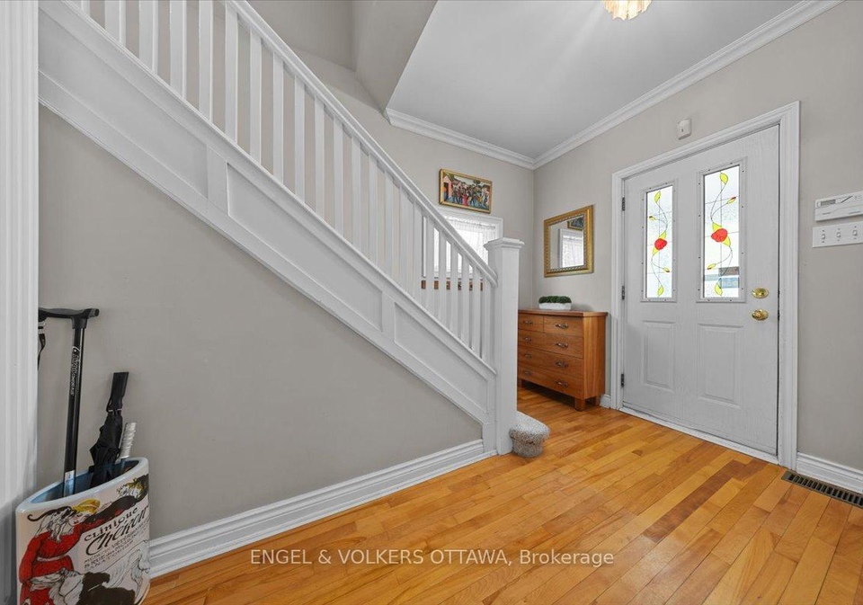 4-allan-place-ottawa-ontario-x13236780