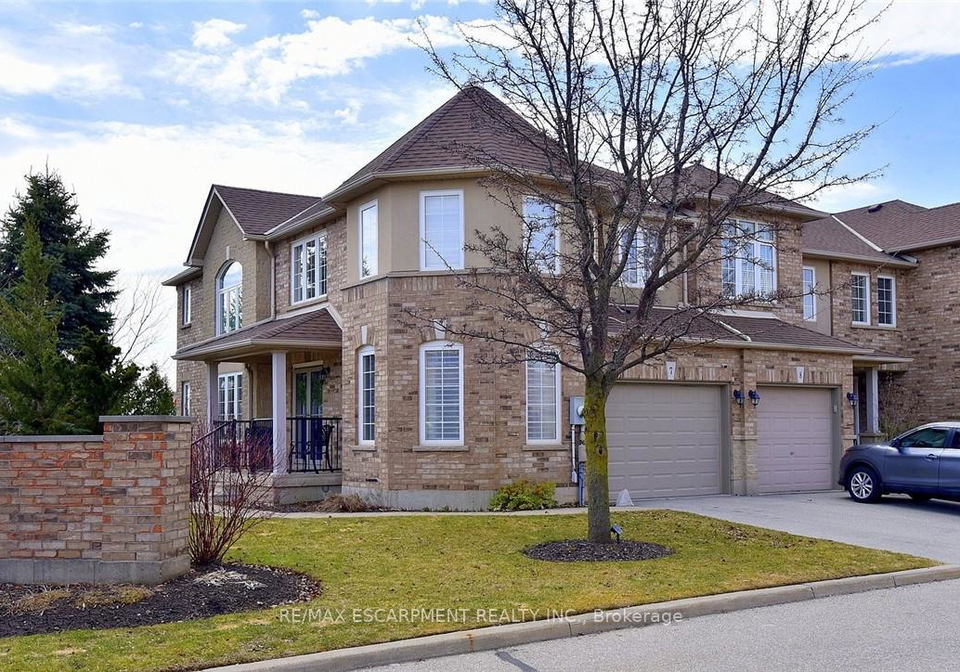 39-panabaker-drive-hamilton-ontario-x13236808