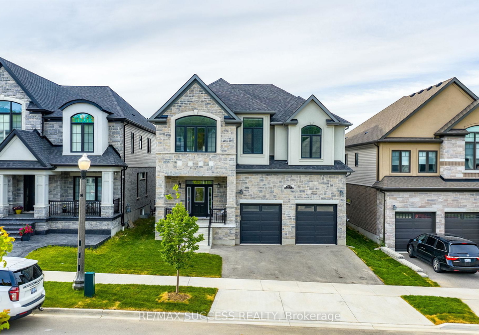 554-bridgemill-crescent-e-kitchener-ontario-x13236860