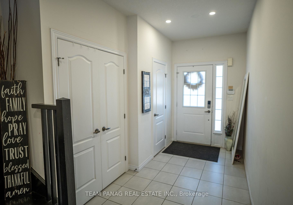 23-fairgrounds-drive-hamilton-ontario-x13236880