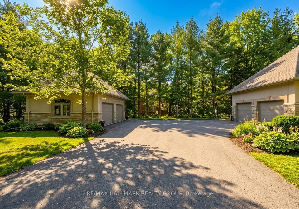 5800-queenscourt-crescent-ottawa-ontario-x13237098