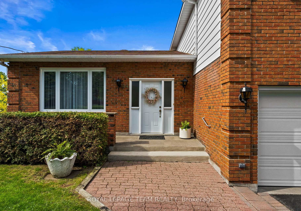 44-steeple-hill-crescent-ottawa-ontario-x13237158