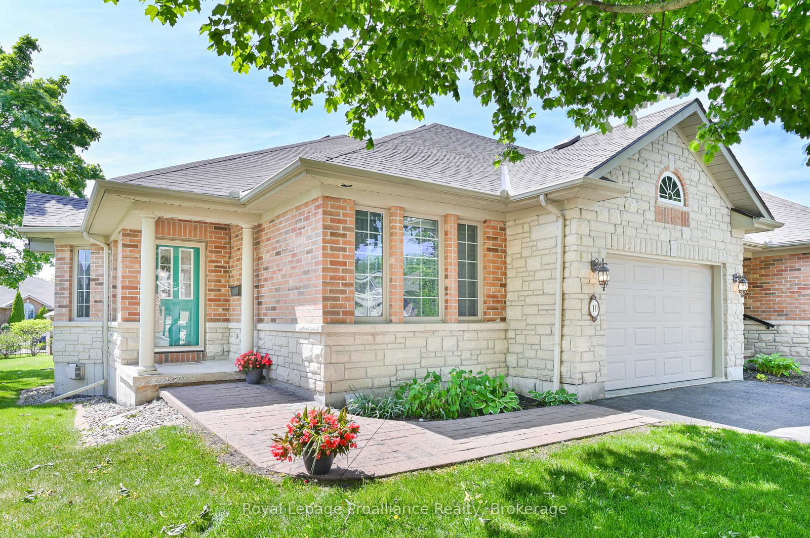 25-heartwood-drive-belleville-ontario-x13237250