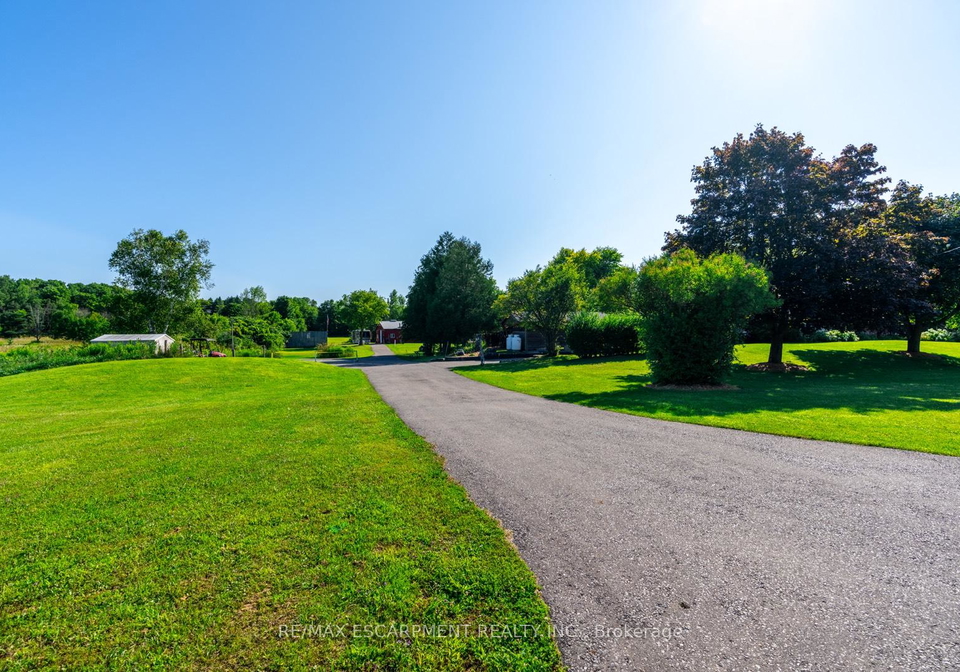 2172-centre-road-hamilton-ontario-x13237364