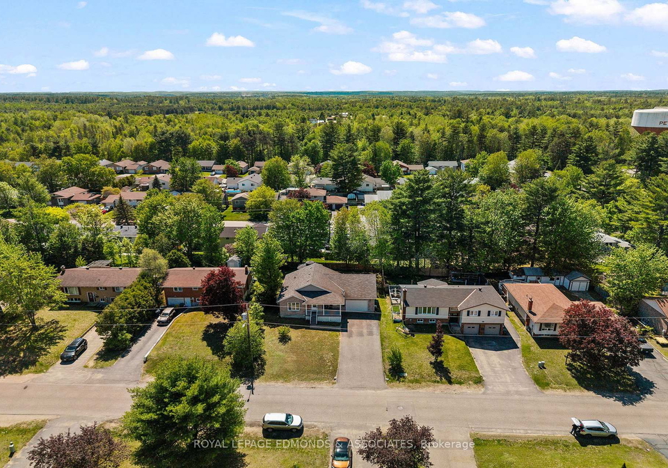 89-spruce-street-petawawa-ontario-x13237430
