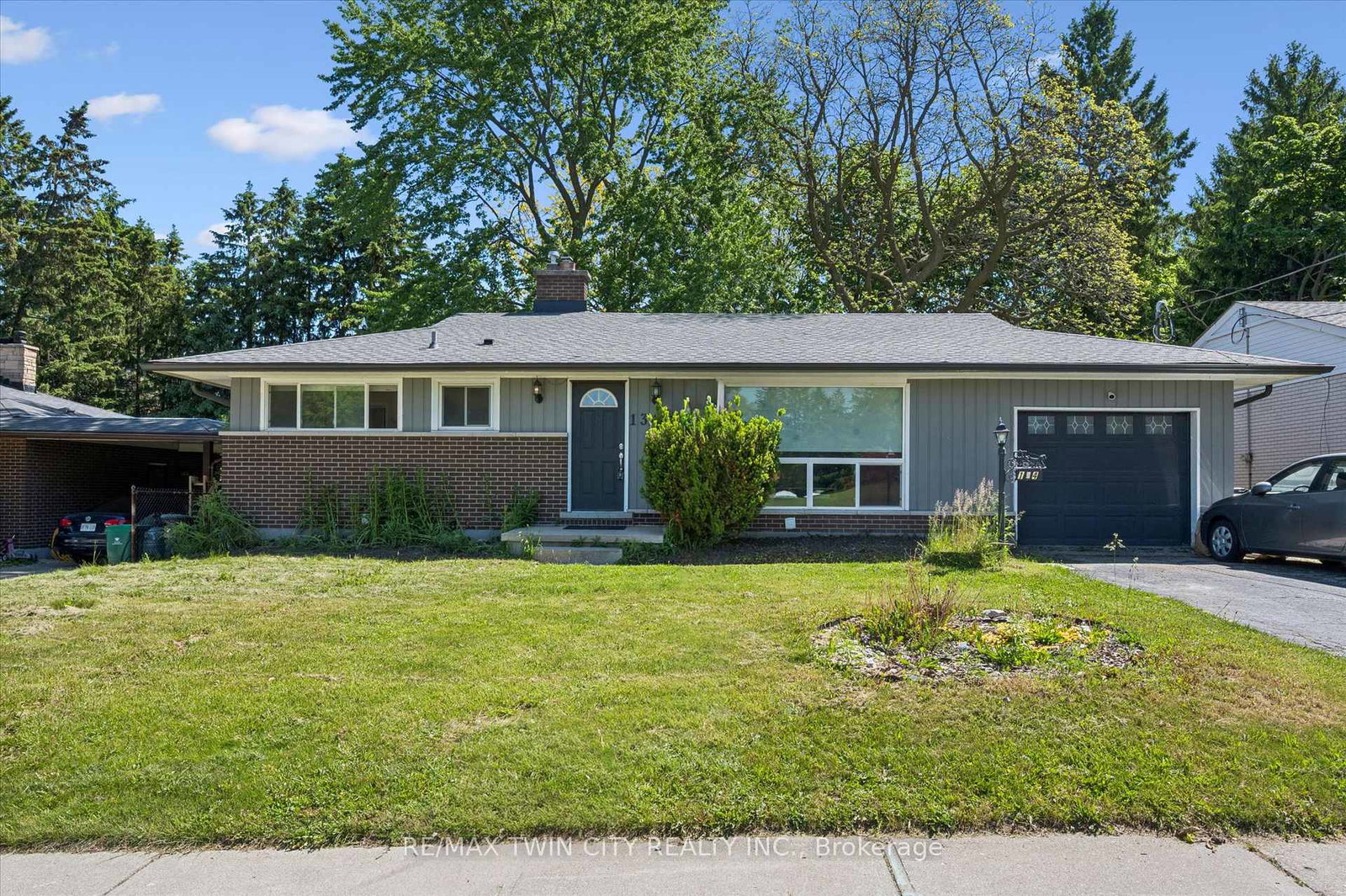 134-westmount-road-e-kitchener-ontario-x13237778