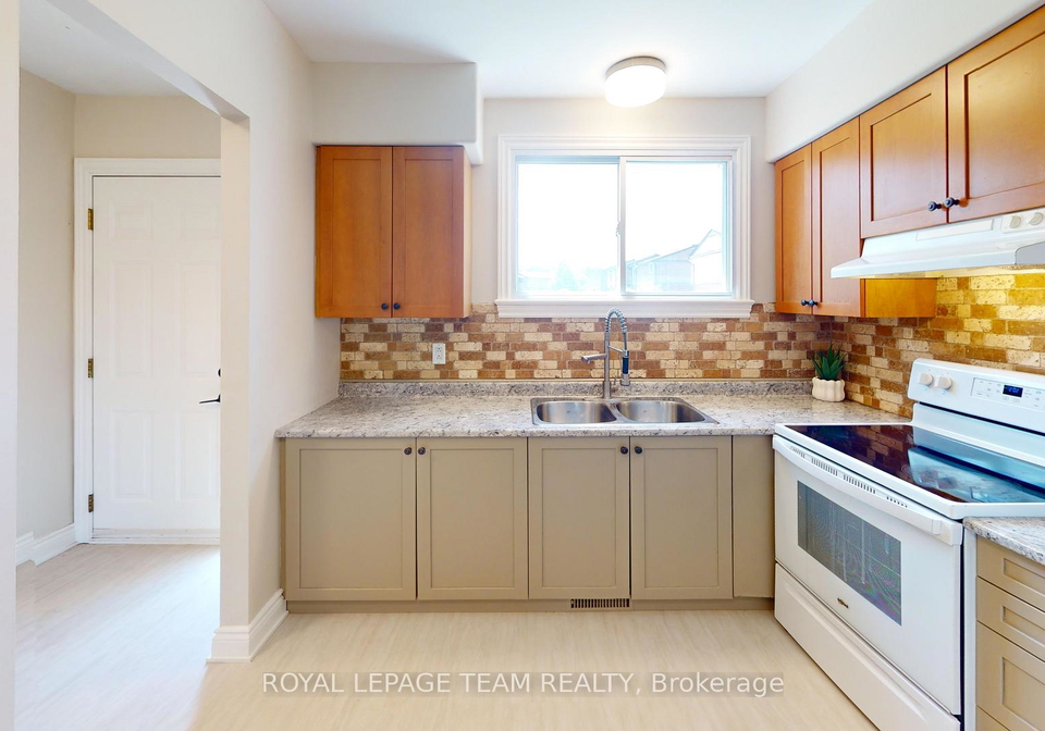 19-glencoe-street-ottawa-ontario-x13238452