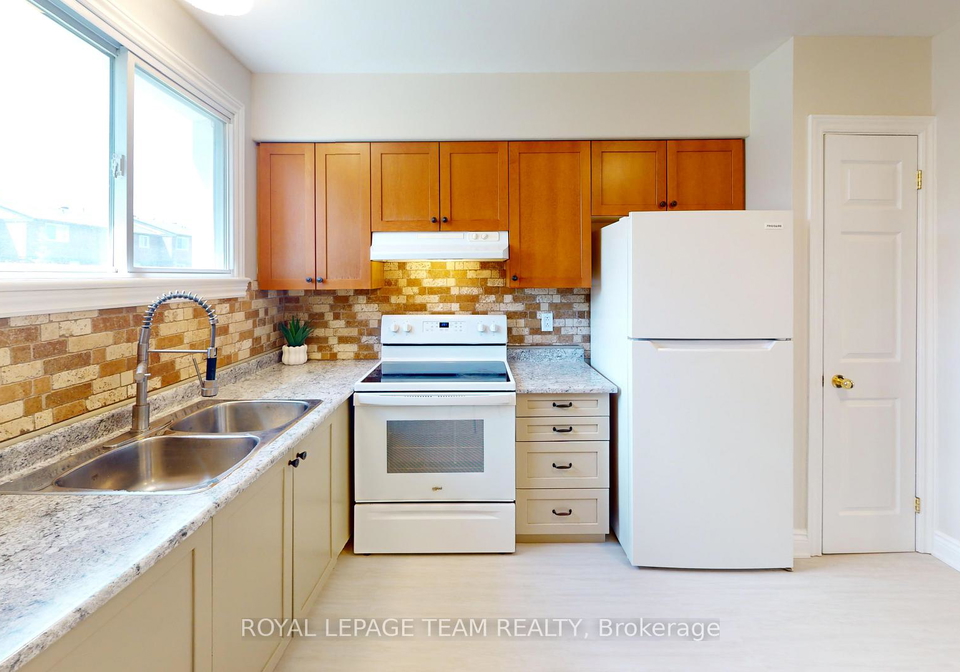 19-glencoe-street-ottawa-ontario-x13238452