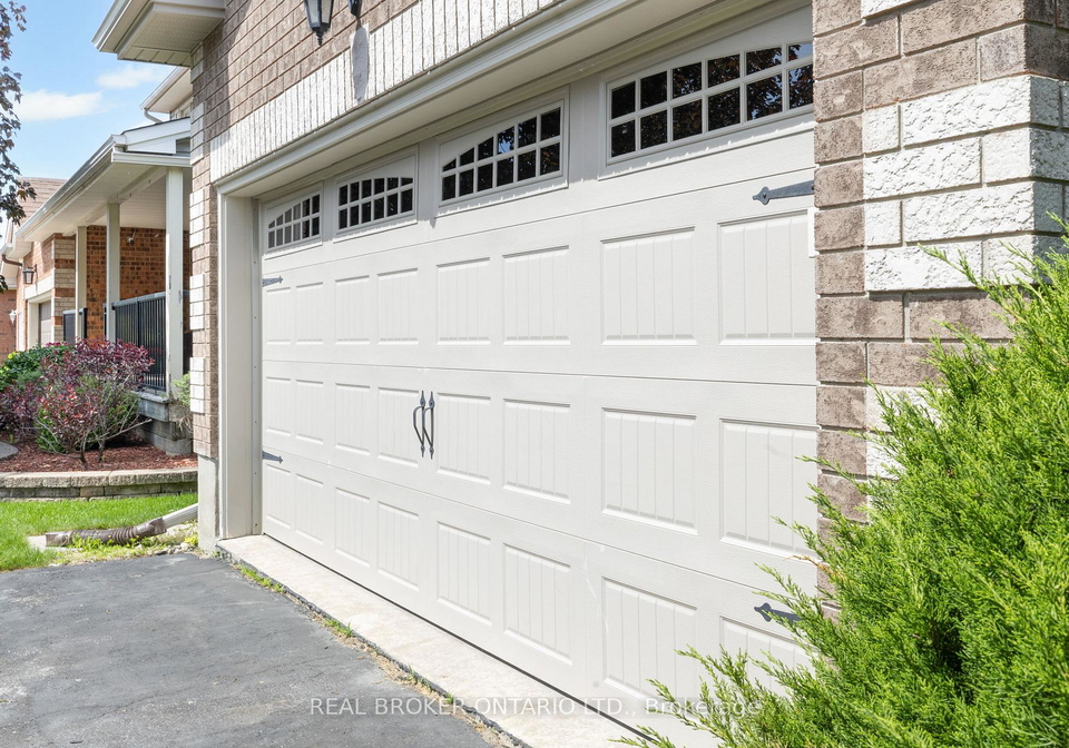 16-forest-creek-drive-ottawa-ontario-x13238678