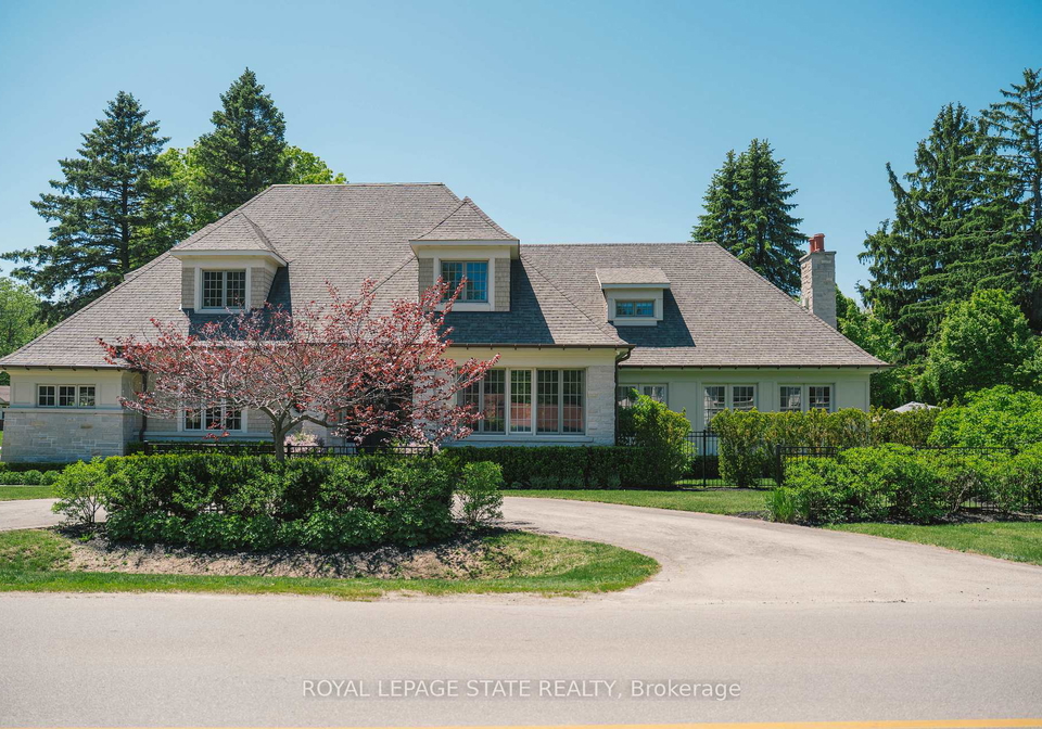 147-beverly-court-hamilton-ontario-x13238778