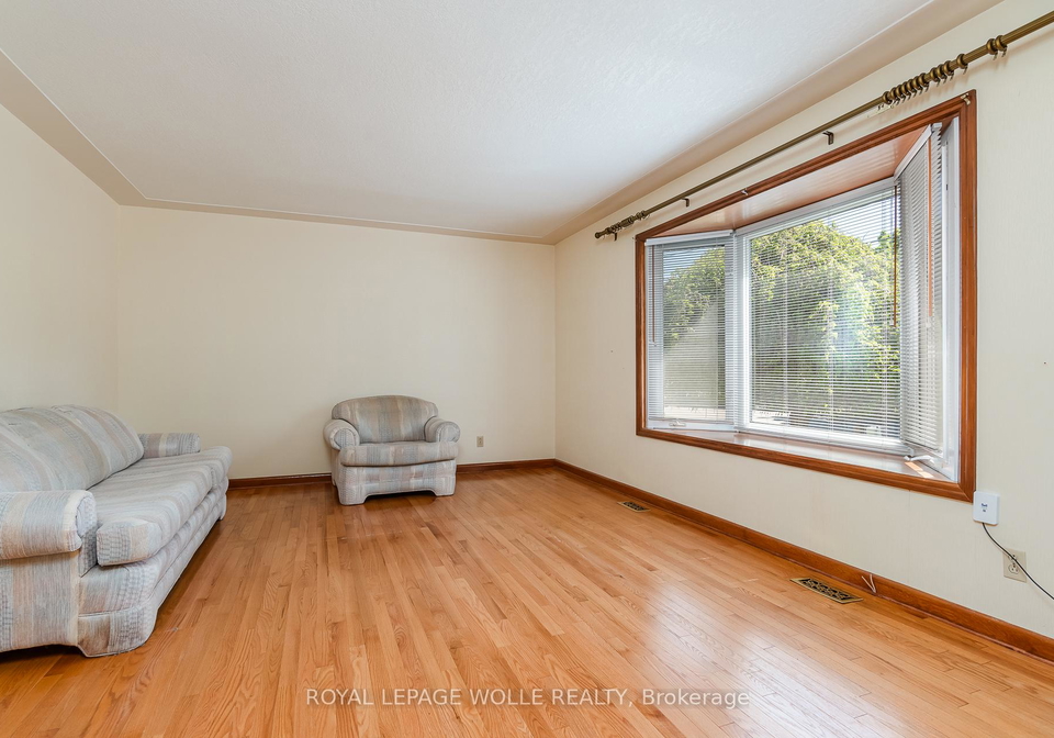 93-plymouth-road-kitchener-ontario-x13239152