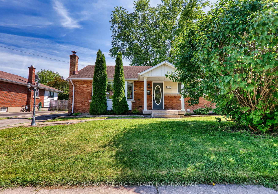 6734-oneil-street-niagara-falls-ontario-x13239168