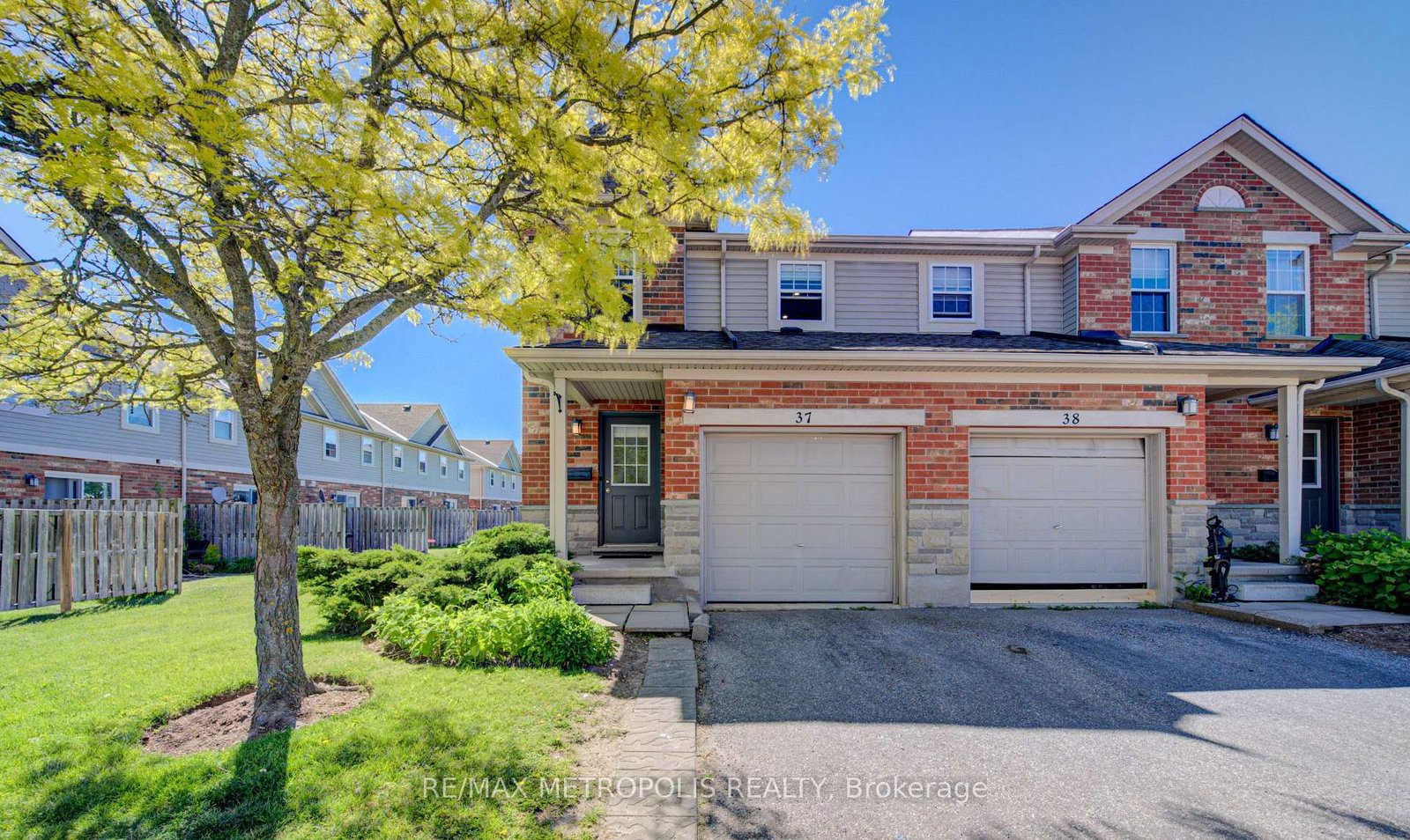 124-gosling-gardens-guelph-ontario-x13239182