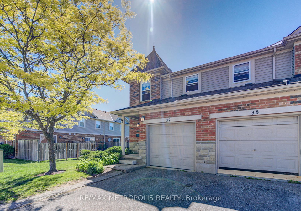 124-gosling-gardens-guelph-ontario-x13239182