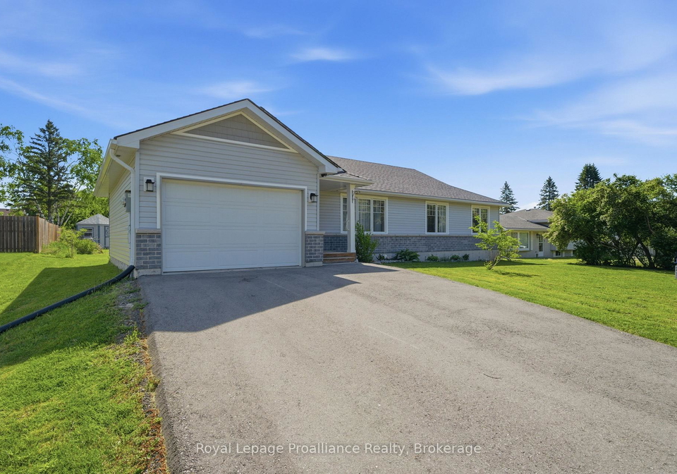 568-whites-road-quinte-west-ontario-x13239432