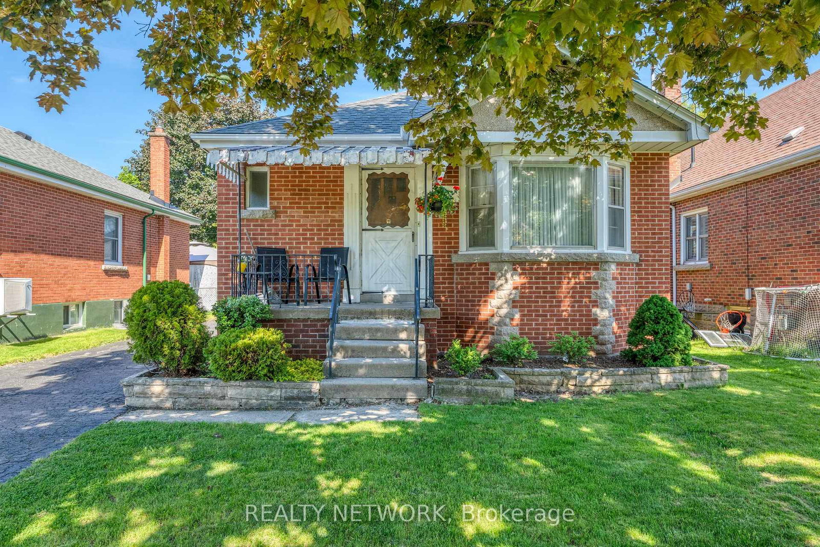 224-glencarry-avenue-hamilton-ontario-x13239464