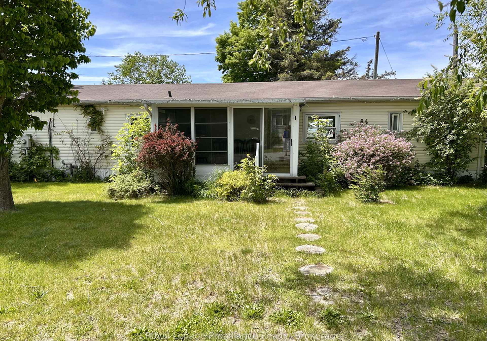 63-whites-road-quinte-west-ontario-x13239466