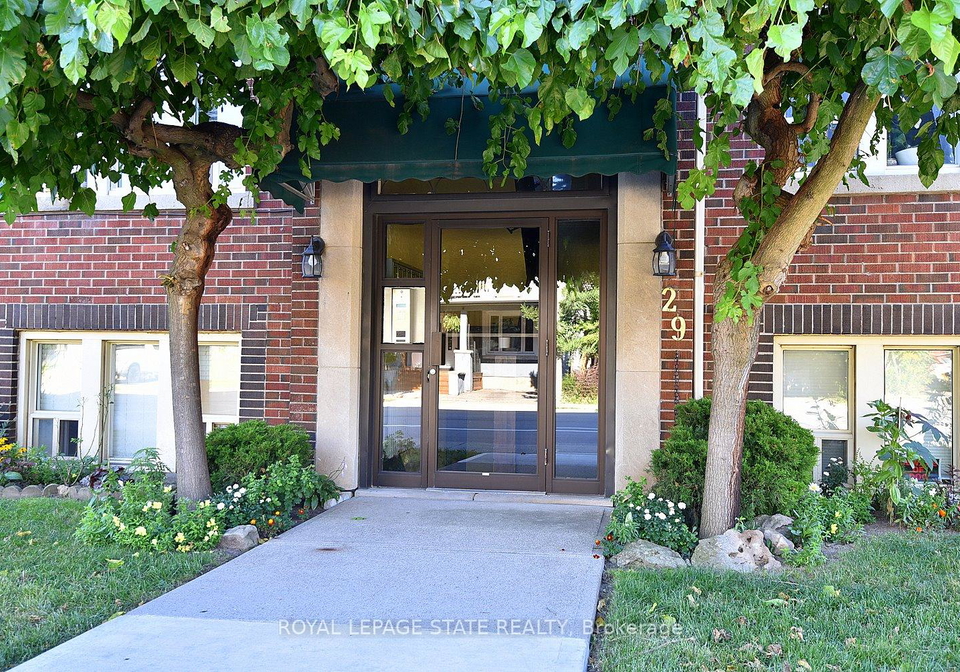 29-sherman-avenue-s-hamilton-ontario-x13239570