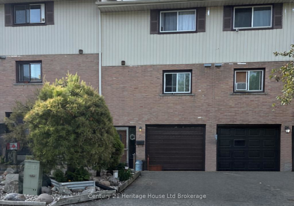12-marlboro-court-woodstock-ontario-x13239928