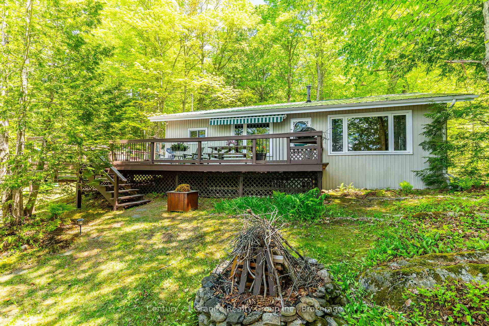 5195-kennisis-lake-road-dysart-et-al-ontario-x13240078