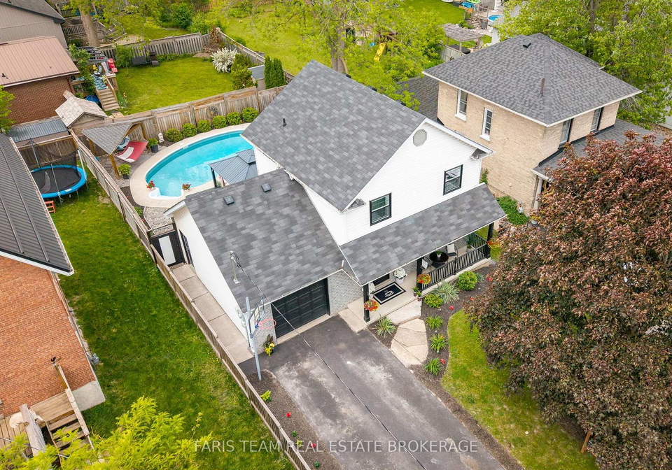 44-regent-street-kawartha-lakes-ontario-x13240124