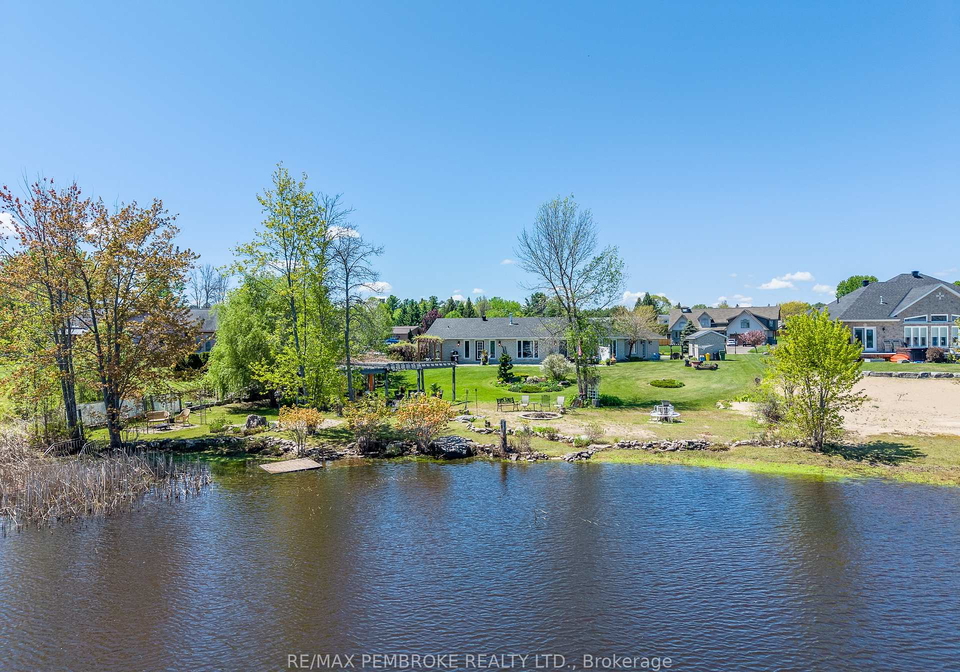 11-fairway-drive-petawawa-ontario-x13240266