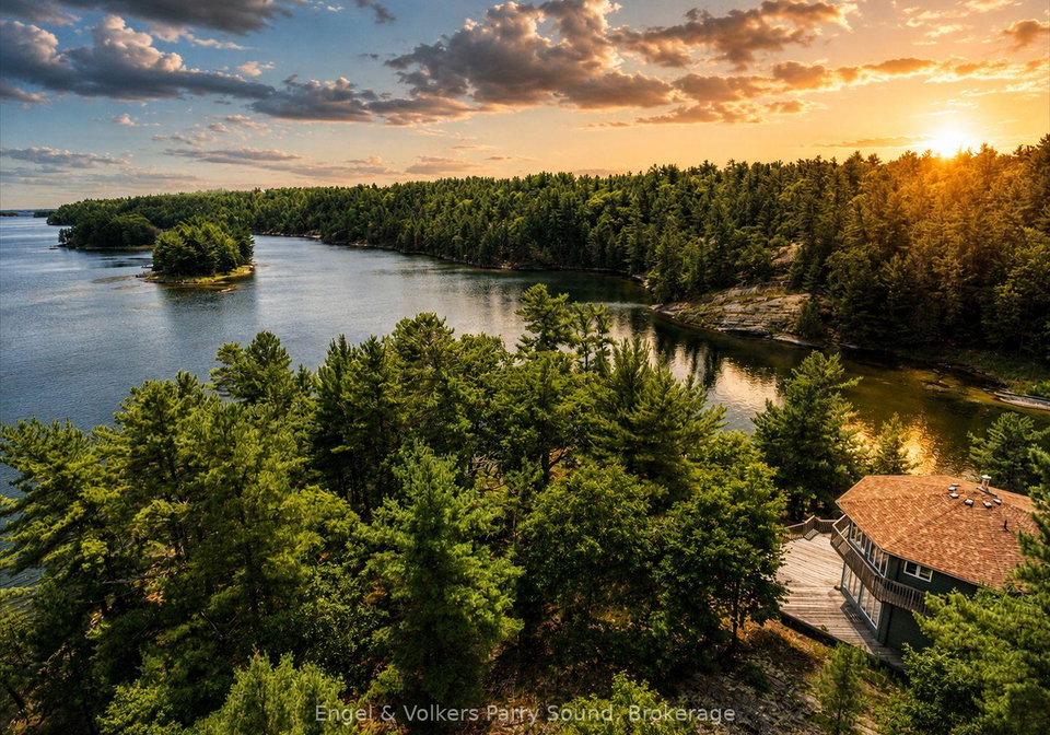1-3-4-5-loon-bay-carling-ontario-x13240620