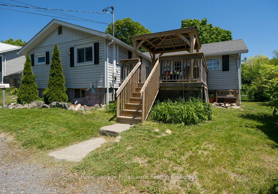 327-sidney-street-quinte-west-ontario-x13240858