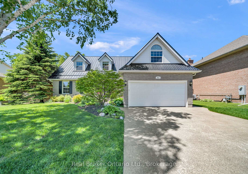 912-parkwood-drive-saugeen-shores-ontario-x13240870