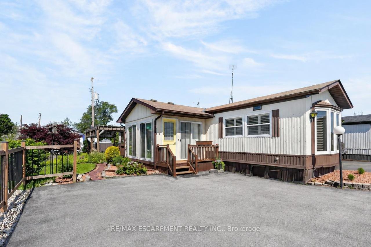 4450-david-lane-lincoln-ontario-x13240900