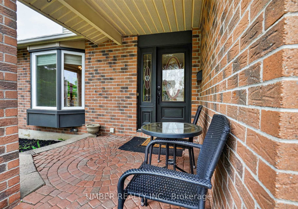 258-anglehart-avenue-ottawa-ontario-x13240924