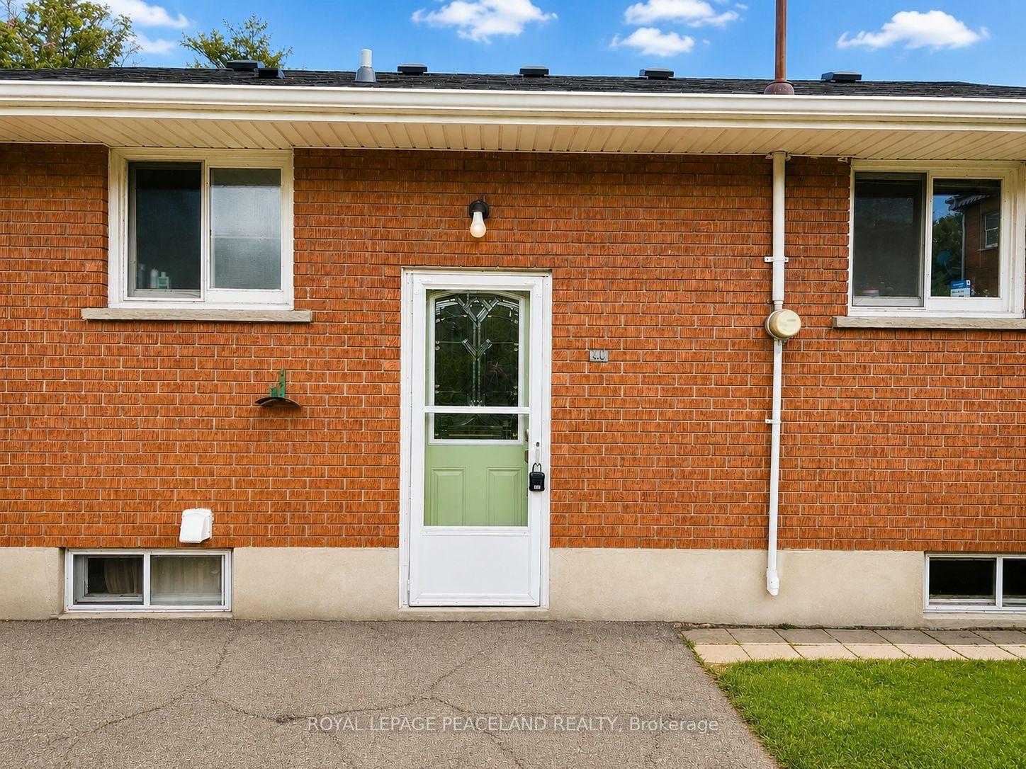 403-denlow-avenue-hamilton-ontario-x13240932