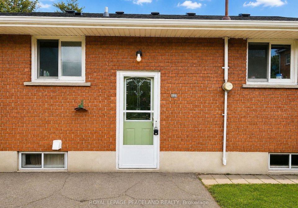 403-denlow-avenue-hamilton-ontario-x13240932