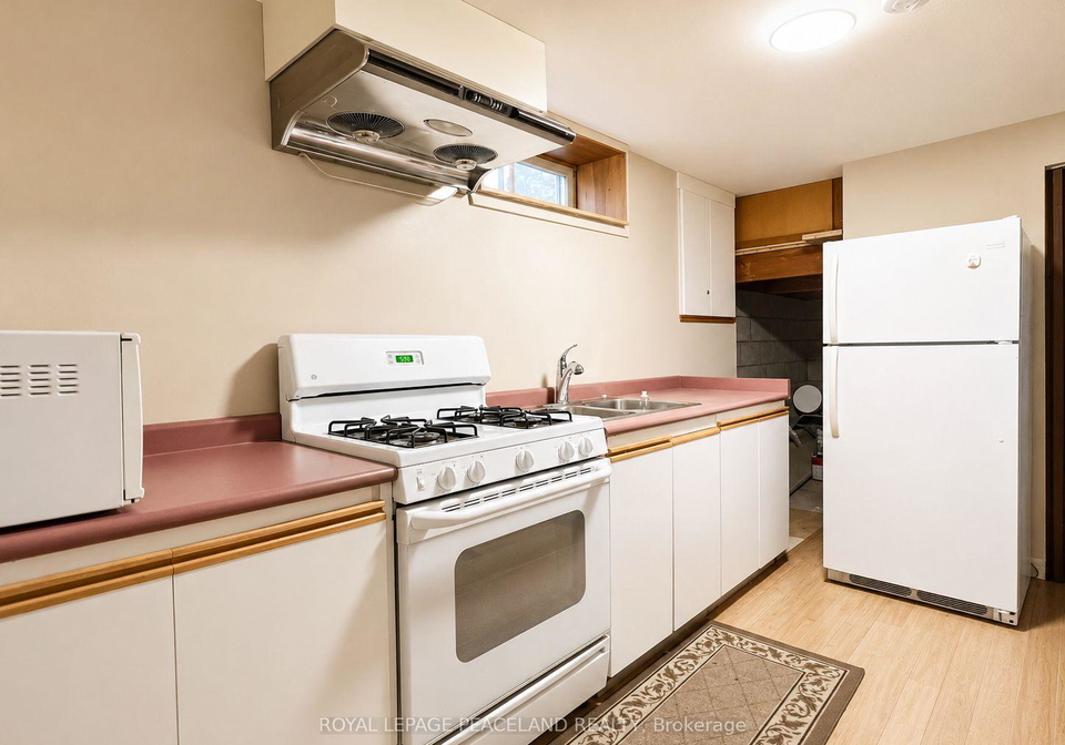403-denlow-avenue-hamilton-ontario-x13240932