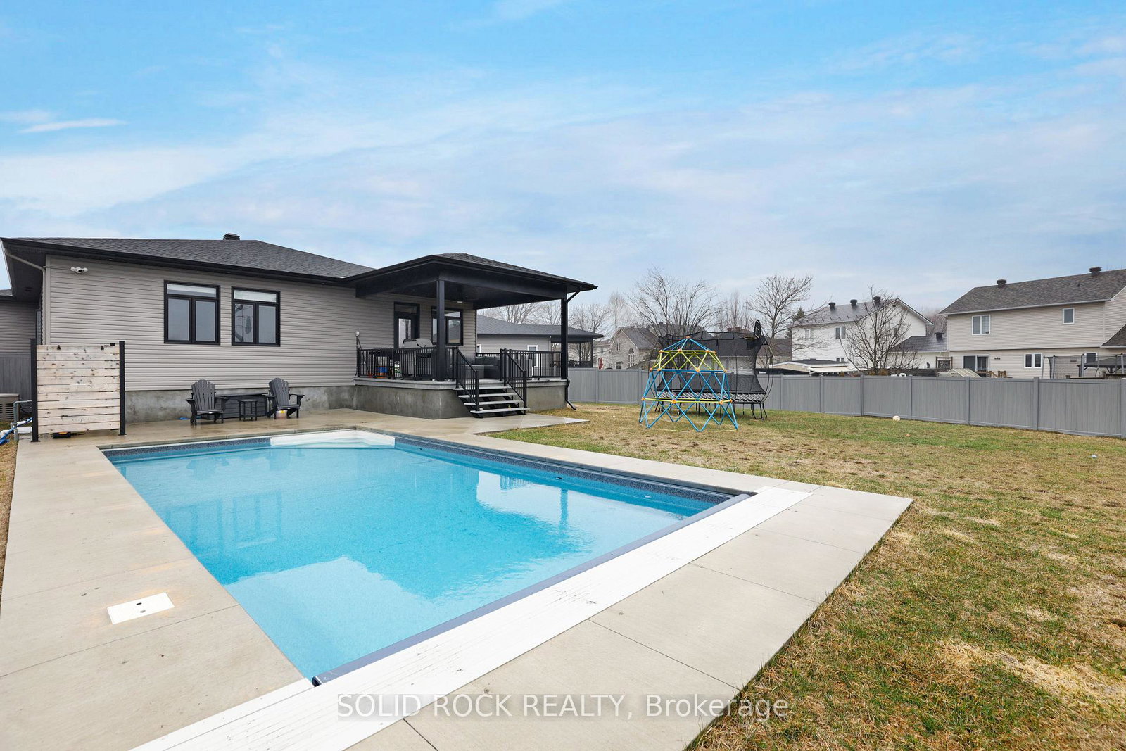 216-filion-street-russell-ontario-x13241014