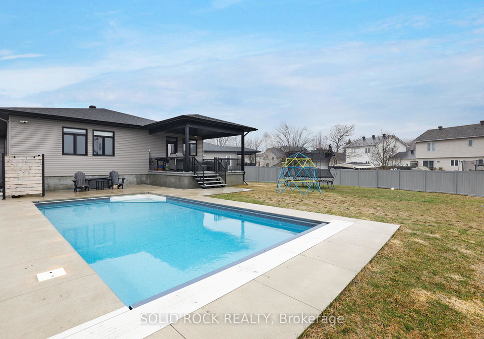 216-filion-street-russell-ontario-x13241014