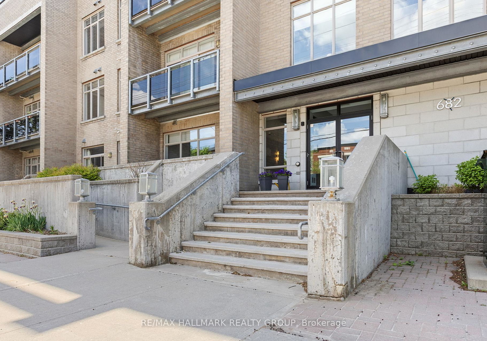 682-churchill-avenue-n-ottawa-ontario-x13241036